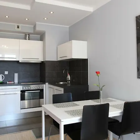 Sea Apartment *